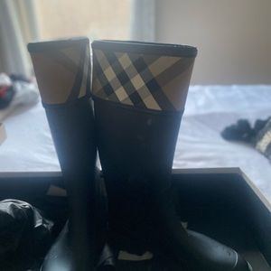 BURBERRY RAINBOOTS